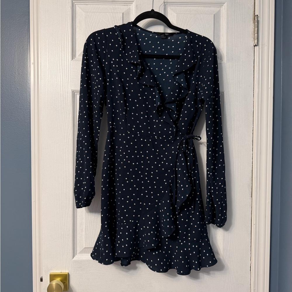 Forever 21 blue polkadot long sleeve wrap dress, has some piling size large